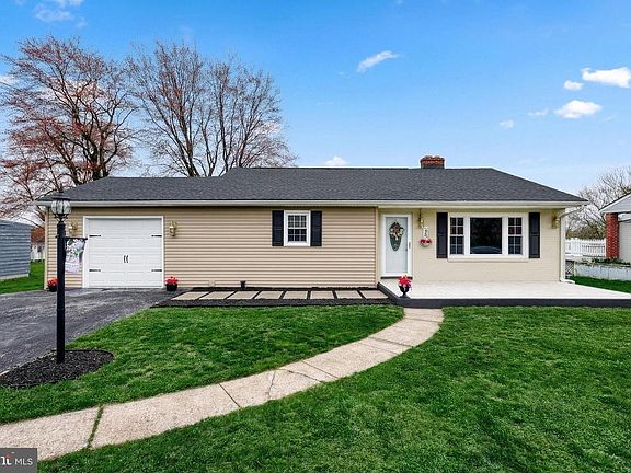 5th image of 1312 Whiteford Rd