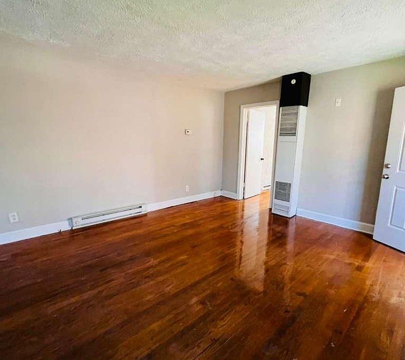 1st image of 1307 Underwood Ave