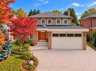 54 Magpie Cres, Toronto, ON M2L 2E5