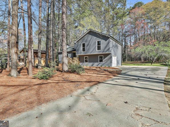 1967 Levgard Ln, Riverdale, GA 30296