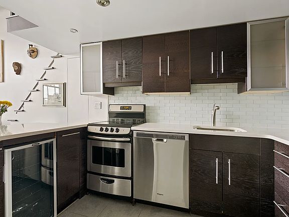 5th image of 111 4th Ave APT 8G