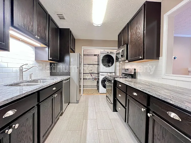 1107 Countryside Pl SE — Photo 8