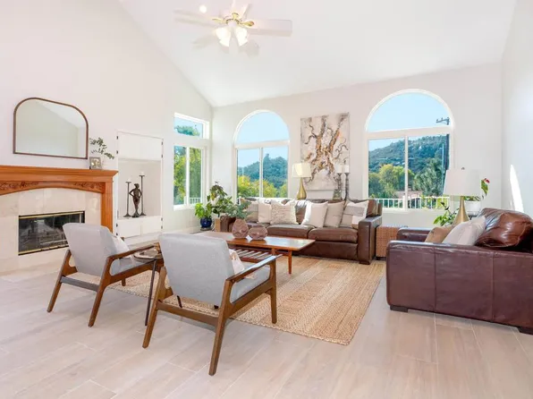 10126 Lake Meadow Ln, Escondido, CA 92026