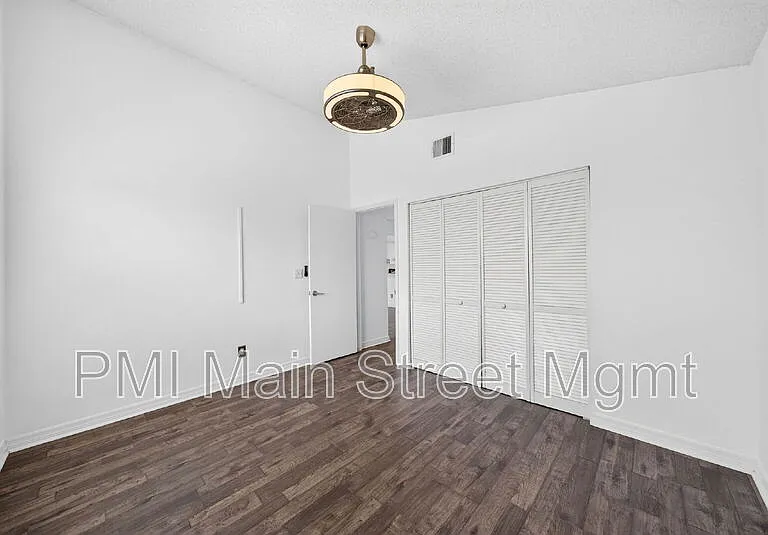 2512 Woodgate Blvd #203 — Photo 19