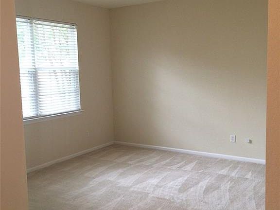 5th image of 800 Telfair Pl