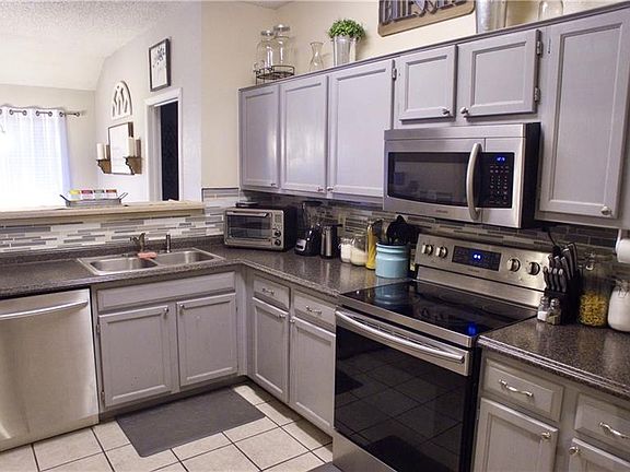 4th image of 5102 Morning Glen Ln