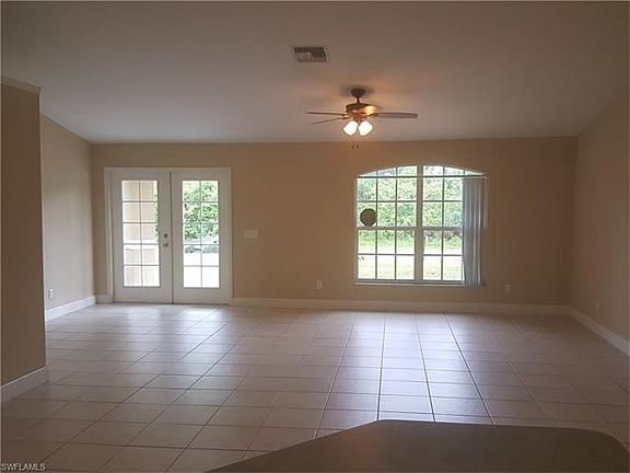 4th image of 1315 Irving Ave