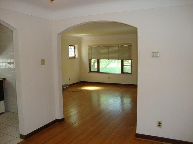 1st image of 6465 Nottingham Ave #2