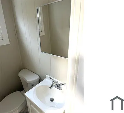 425 Highland Ave #A — Photo 14