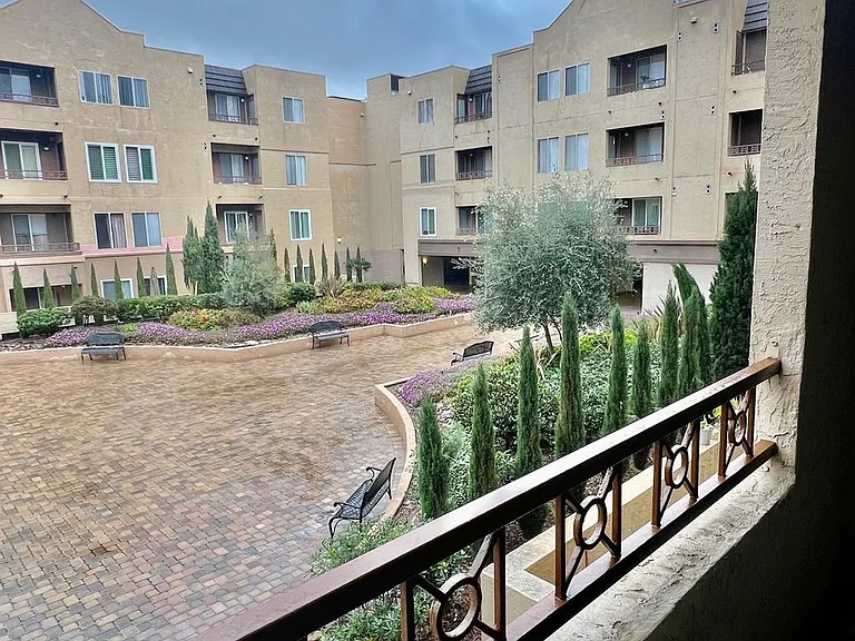 8889 Caminito Plaza Centro #7229 — Photo 31