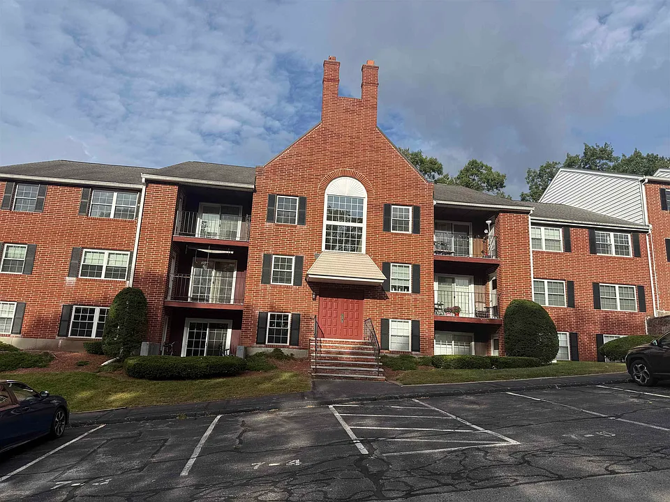 7 Louisburg Sq #7-10