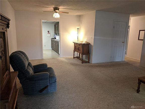 4th image of 2432 Alvarado Dr