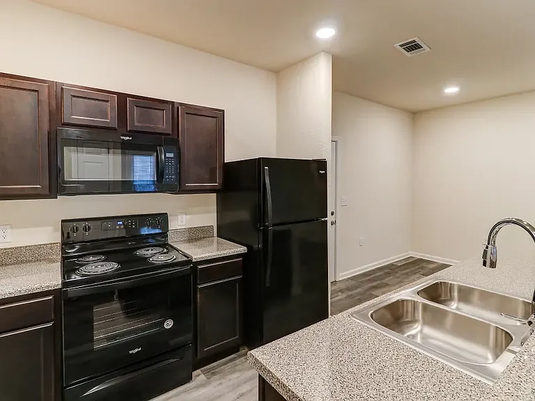 West Way I Apartments — Photo 5