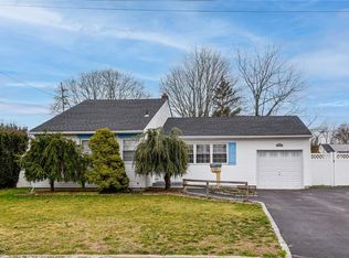 1324 Brooklyn Blvd, Bay Shore, NY 11706