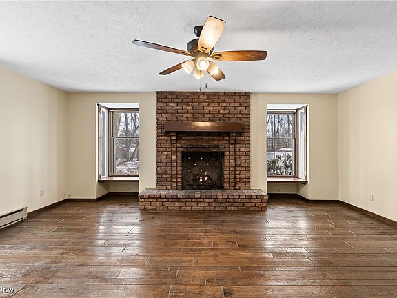 3rd image of 5425 Sheridan Rd