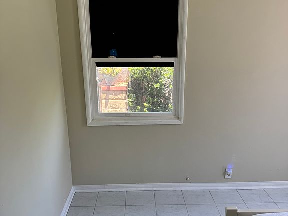 5th image of 1322 S Hesperian St