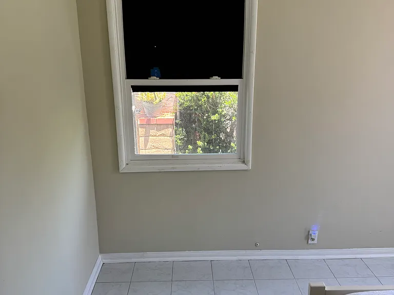 1322 S Hesperian St — Photo 5