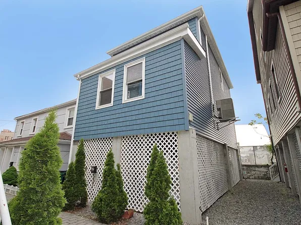 14 Webers Ct #1, Brooklyn, NY 11235