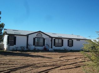 6805 Alberta Rd, Phelan, CA 92371