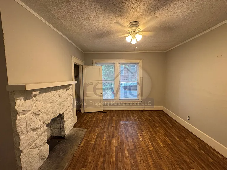 3665 Spottswood Ave — Photo 5