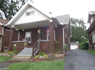 3889 E 43rd St, Newburgh Heights, OH 44105