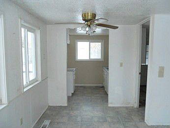 2nd image of 265 NW Bonneville Dr