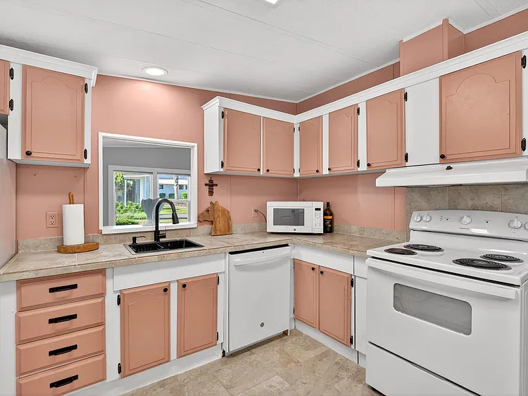 516 Jason Dr — Photo 14