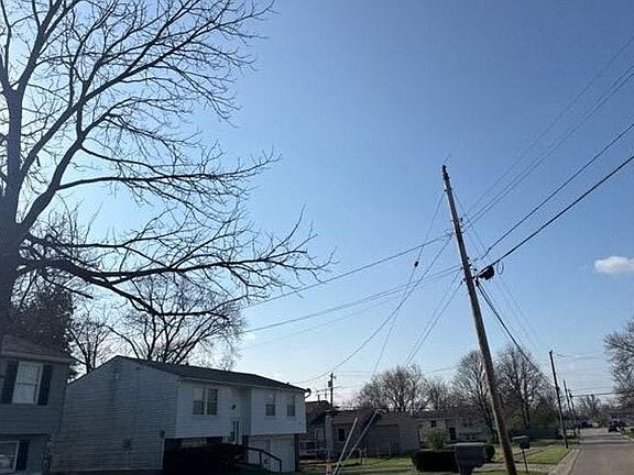 4th image of 2792 Overdale Dr