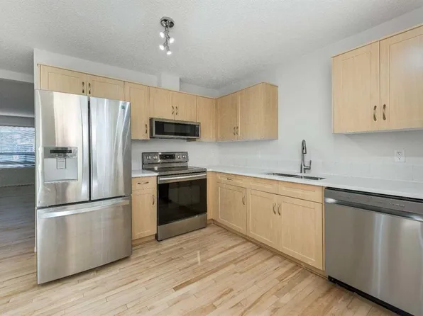 111 W Tarawood Ln NE #1001, Calgary, AB T3J 0G9