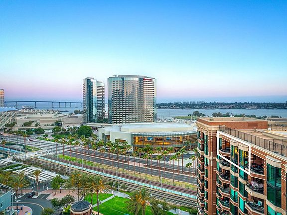 3rd image of 500 W Harbor Dr W #Penthouse 1319