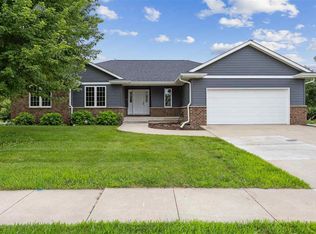 1679 Grizzly Trl, North Liberty, IA 52317
