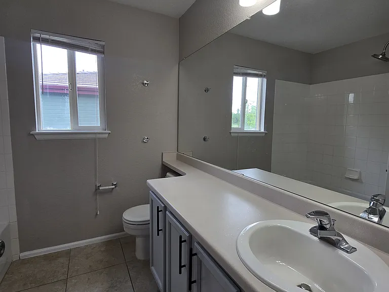 5058 Ashbrook Cir — Photo 21
