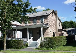 11 Barclay St, Pt Jervis, NY 12771