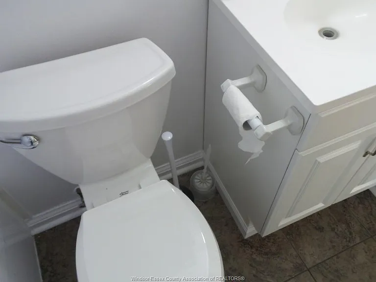 2163 College Ave — Photo 24
