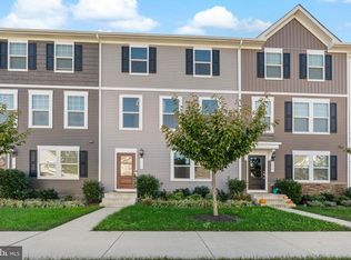 66 National St, Ranson, WV 25438