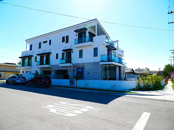 3rd image of 636 Indianapolis Ave