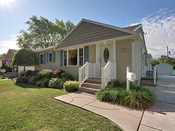 4th image of 1043 Pioneer Dr