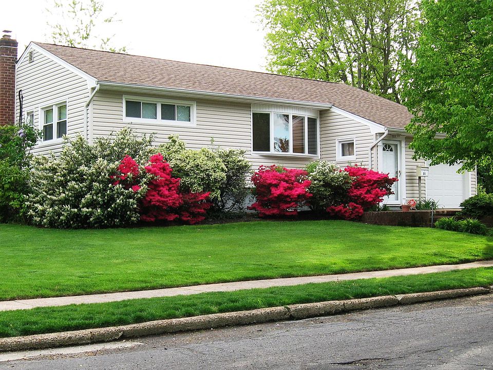 1st image of 21 Eastwood Ln