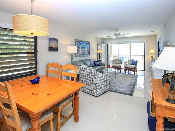 4th image of 4680 NE Sandpebble Trce APT 301