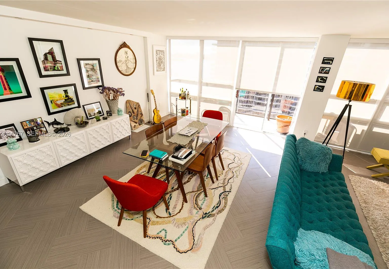 Charter Club Condo — Photo 3