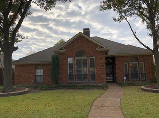 706 Cimarron Trl, Irving, TX 75063