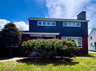 164 Saint Pierre E #O, Caraquet, NB E1W 1B1