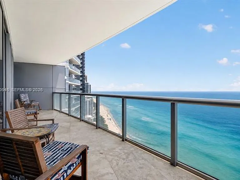 17001 Collins Ave #CU-3402 — Photo 32