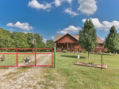 28 Morningside Ln, Long Lane, MO, 65590