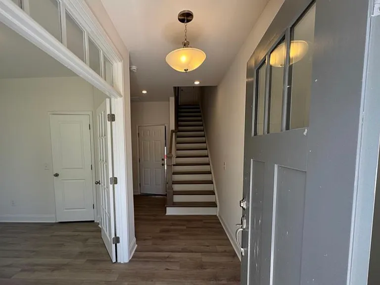 5009 Layman Dr — Photo 1