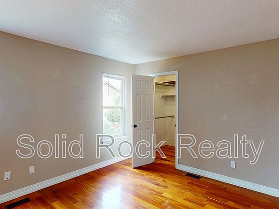 5th image of 1622 4th St