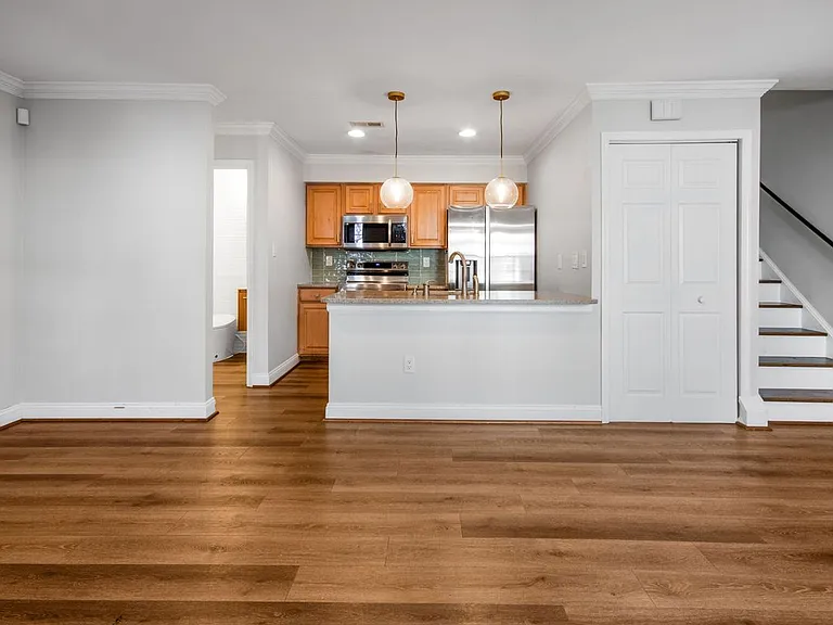 14318 S Shore Ct — Photo 16