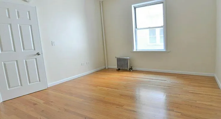 Rented by Manhattan Realty Group | media 14