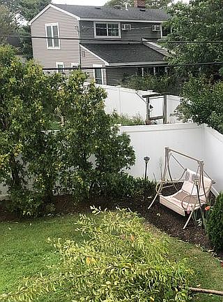 2nd image of 253 Duck Pond Dr