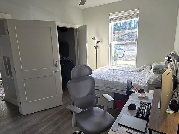 3rd image of 350 Squirrel Dr